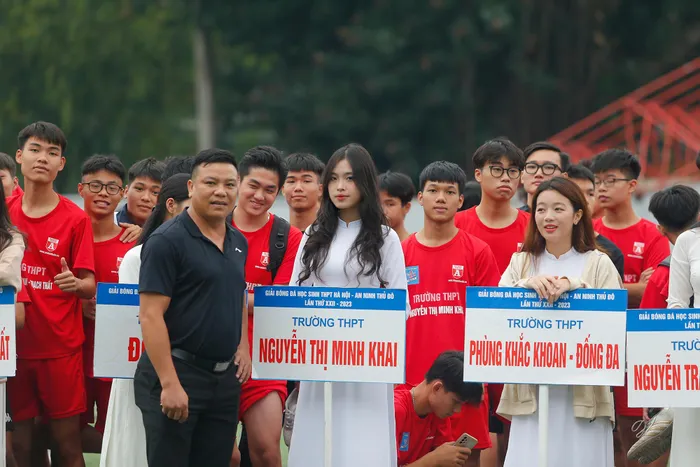 Hình ảnh nữ sinh Hà Nội tại Giải bóng đá học sinh THPT Hà Nội - An ninh Thủ đô lần thứ XXII năm 2023 Cúp Number 1 Active