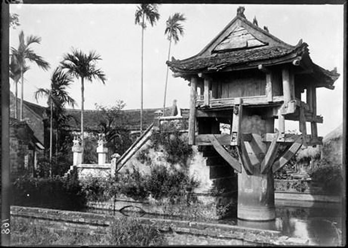 Chùa Diên Hựu, Hà Nội, 1898. Ảnh của Salles