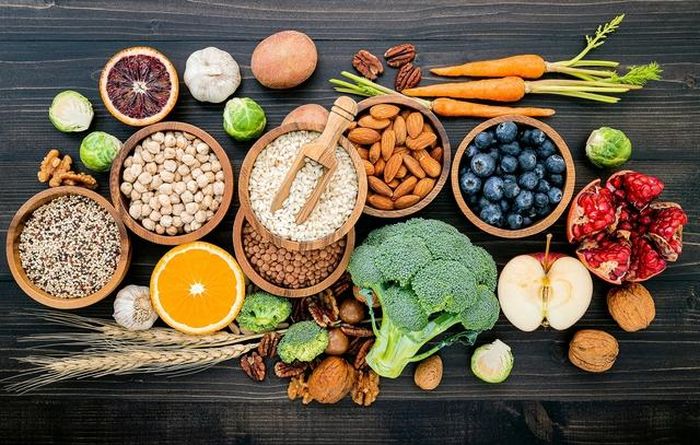 Tăng cường thực phẩm giàu chất xơ giúp giảm cân an toàn.