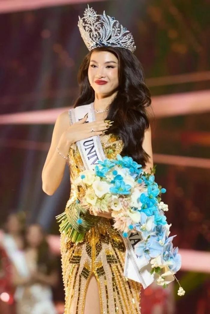 Bùi Quỳnh Hoa trong đêm chung kết Miss Universe Vietnam 2023.