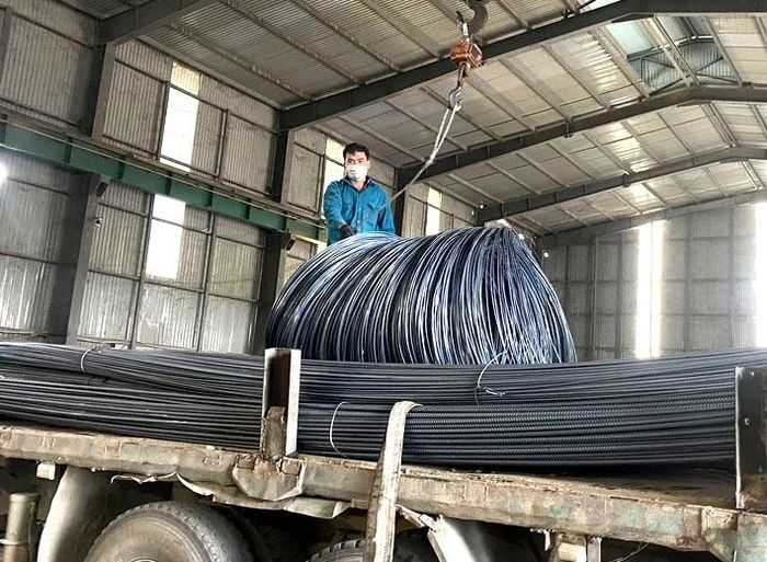  Năm nay, nhu cầu xây dựng nhà ở dân dụng thấp, thị trường thép xây dựng trầm lắng. Ảnh: Văn Trường 