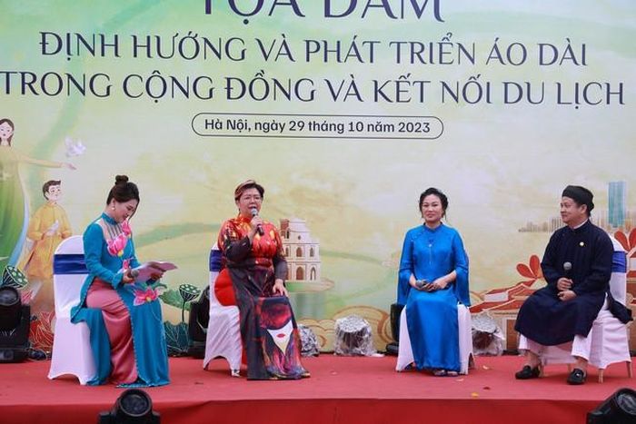 Toàn cảnh tọa đàm Định hướng phát triển áo dài trong cộng đồng và kết nối du lịch