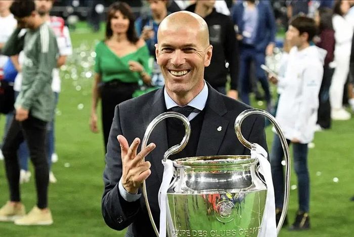 Zidane có sự nghiệp lừng lẫy cả trên cương vị cầu thủ lẫn HLV. ẢNH: AFP