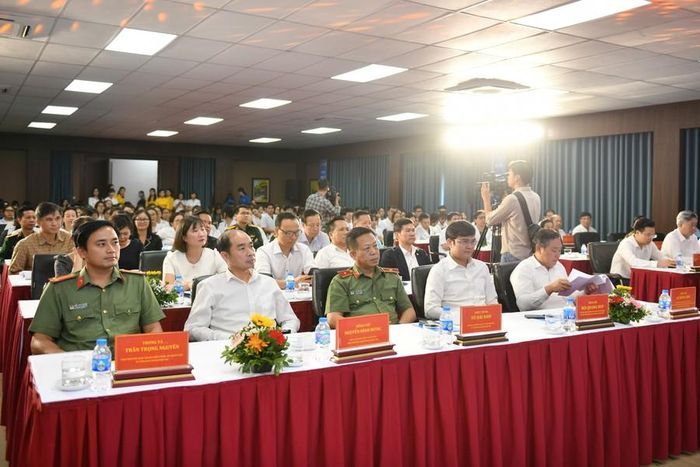 Đại biểu tham dự lễ phát động.