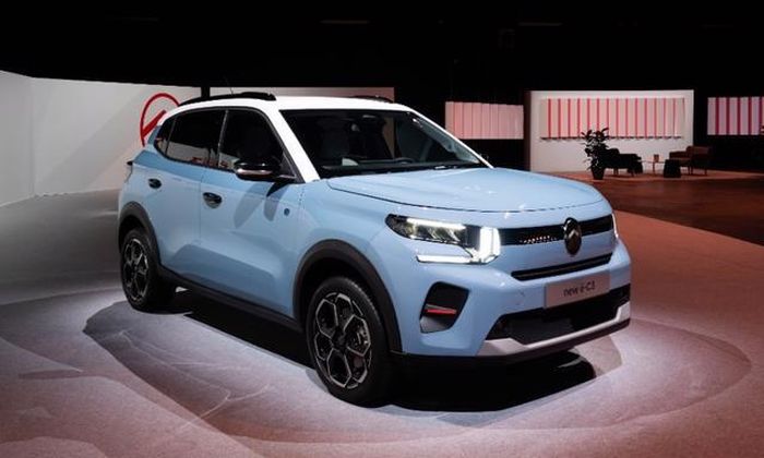 Các giám đốc điều hành của Citroen cho rằng họ đã đơn giản hóa bảng tùy chọn trên New e-E3 với mục tiêu cải thiện các giá trị còn lại.