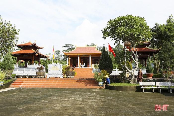 Chùa Đại Bi (xã Hồng Lộc, Lộc Hà) di tích được trùng tu tôn tạo bằng nguồn vận động xã hội hóa.