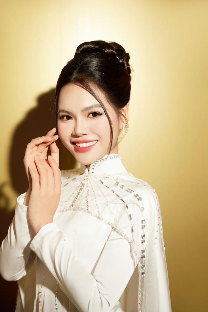 * Cả 2 cuộc thi mà chị tham gia đều liên quan đến Hà Nội. Chị đã hát về Hà Nội nhiều chưa và chị nghĩ gì khi hát về nơi này?