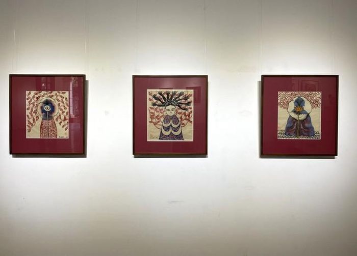 3 tác phẩm trong bộ tranh 5 bức sáng tác năm 2002