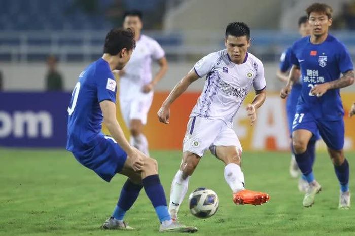 Chiến thắng của Hà Nội FC trước Vũ Hán tại AFC Champions League là rất đáng khích lệ nhưng không phải là kết quả có thể nâng tầm cả nền bóng đá. Ảnh: Kim Như