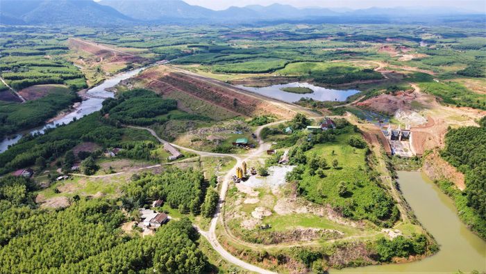 Công trình được khởi công từ cuối năm 2011, dự kiến đến đầu năm 2016 sẽ hoàn thành. 