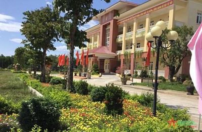  Doanh trại Ban CHQS huyện Phong Điền là nơi công tác, học tập, nghỉ ngơi lý tưởng cho cán bộ, chiến sĩ LLVT huyện. 
