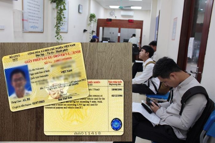 Người dân làm thủ tục cấp đổi GPLX tại Sở GTVT Hà Nội thời gian qua. Ảnh: Anh Trọng