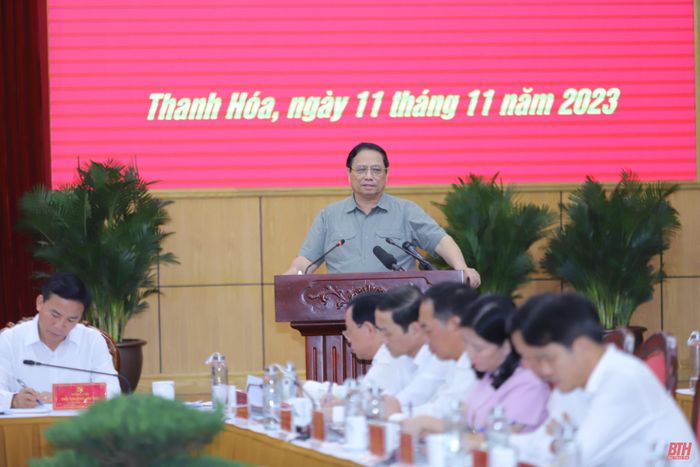 Thủ tướng Chính phủ Phạm Minh Chính phát biểu tại buổi làm việc với Ban Thường vụ Tỉnh ủy Thanh Hóa.