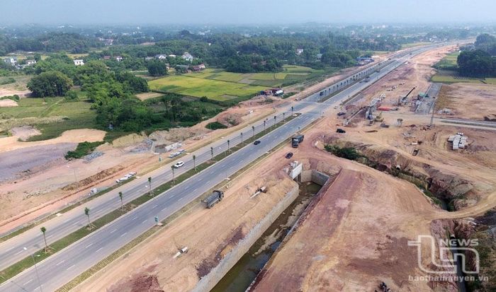 Đường vành đai V hoàn thành góp phần thúc đẩy tiến độ xây dựng hạ tầng Cụm công nghiệp Bảo Lý - Xuân Phương và Cụm công nghiệp Hạnh Phúc - Xuân Phương.