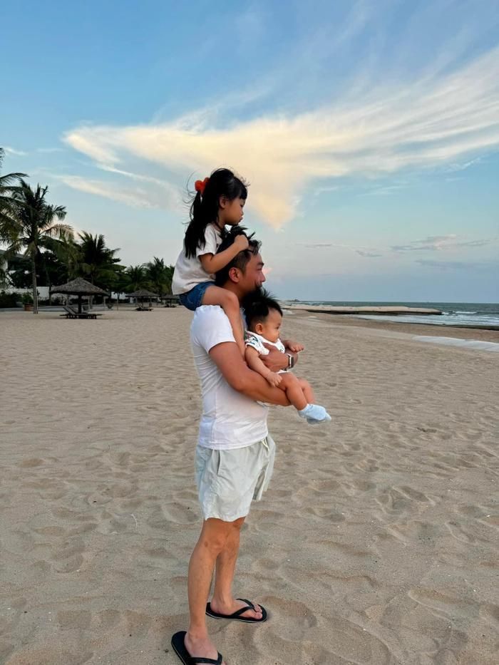 Cuộc sống gia đình hiện tại của Cường Đô La - Đàm Thu Trang được rất nhiều người ngưỡng mộ.