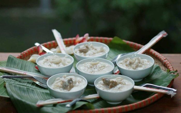 Cháo se ăn bằng đũa thay vì thìa...