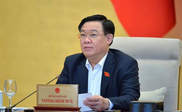 Chủ tịch Quốc hội Vương Đình Huệ chủ trì phiên họp. Ảnh: Hồ Long