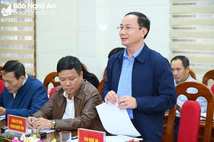 Đại diện lãnh đạo Báo Nghệ An phát biểu tại hội nghị. Ảnh: Thành Cường