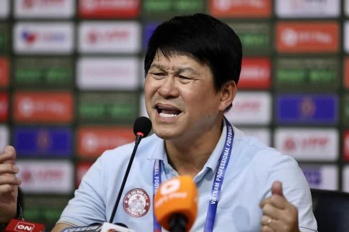 Những phát ngôn gây "sốc" của HLV Vũ Tiến Thành sẽ không xuất hiện ở mùa giải năm nay. Ảnh: Anh Linh