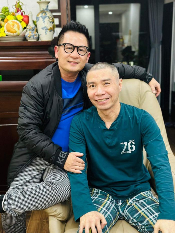 Hậu hồi phục, Công Lý cũng được nhiều bạn bè, đồng nghiệp đến thăm hỏi và chúc sức khỏe