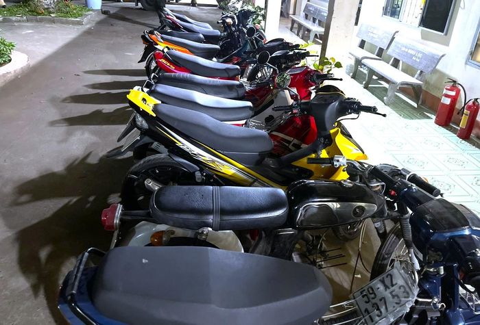 Các phương tiện bị tạm giữ.
