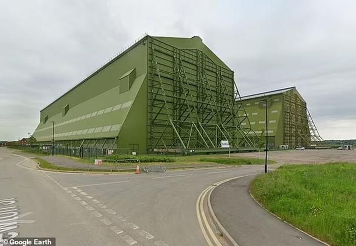 Một phần của "Squid Game: The Challenge" được quay tại Cardington Studios ở Bedford 