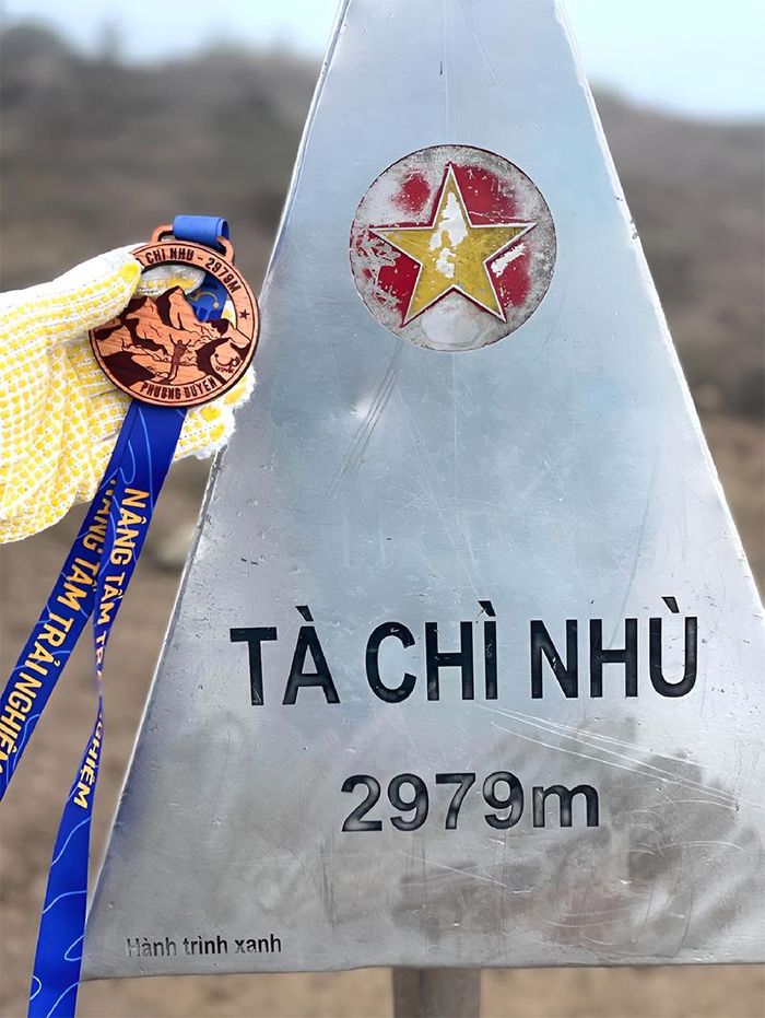 Trên đỉnh Tà Chì Nhù.