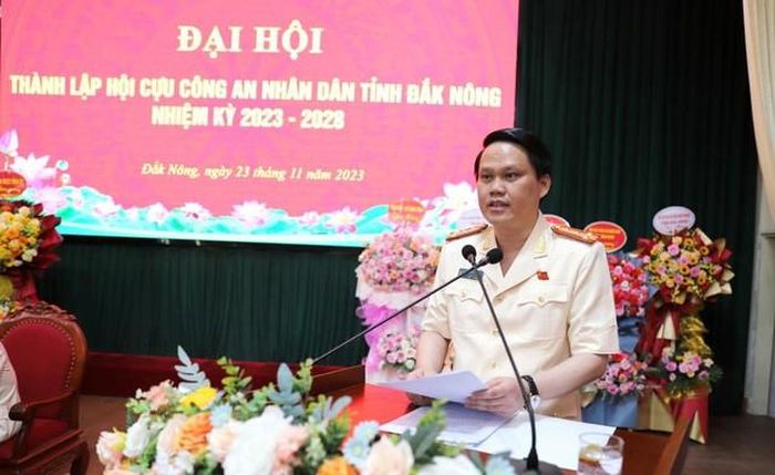 Đại tá Bùi Quang Thanh, Giám đốc Công an tỉnh Đắk Nông phát biểu chúc mừng đại hội