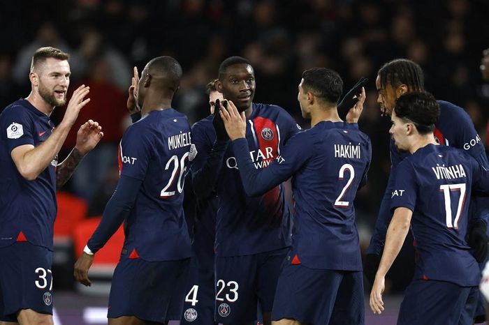 Trước khi trận đấu hạ màn, Kolo Muani ấn định chiến thắng 5-2 cho PSG