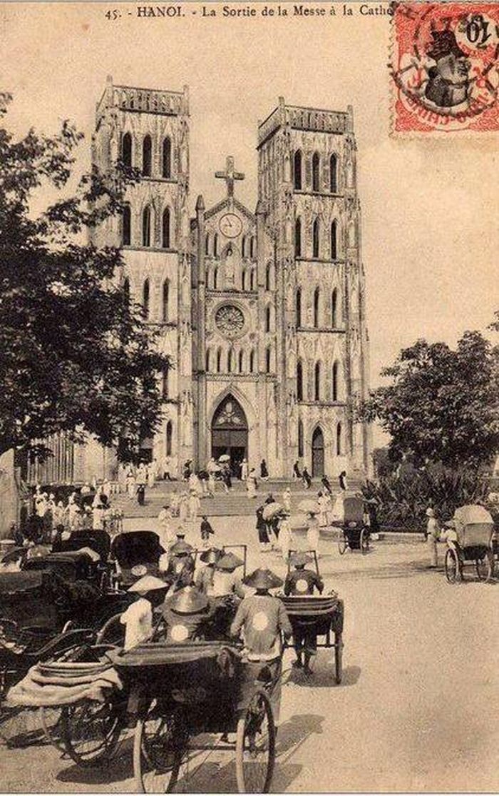 Xe kéo đưa đón đi lễ