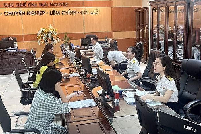 Việc hướng dẫn cụ thể, giải đáp vướng mắc sẽ tạo điều kiện cho người nộp thuế tuân thủ và thực hiện tốt các chính sách thuế. Ảnh: TL