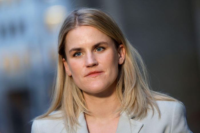  Frances Haugen là người đã lên tiếng tố giác Facebook trên truyền thông. Ảnh: Reuters.
