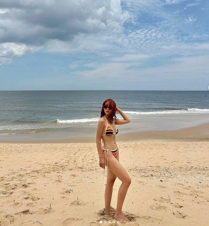 Mỗi khi diện áo tắm, cô nàng lại khiến khán giả chú ý. 
