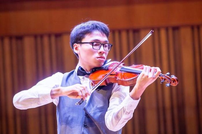 Nghệ sĩ violon Trần Lê Quang Tiến - em trai của Bảo Quyên