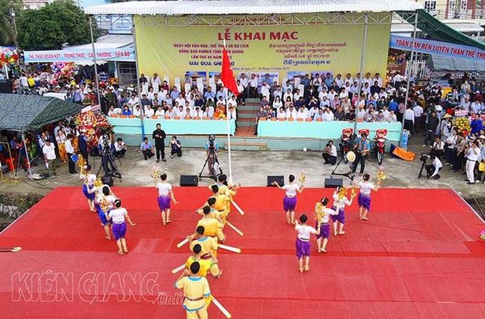 Lễ khai mạc Ngày hội Văn hóa, Thể thao và Du lịch đồng bào Khmer tỉnh Kiên Giang lần thứ XV năm 2023. Ảnh: Cẩm Tú - Danh Thành