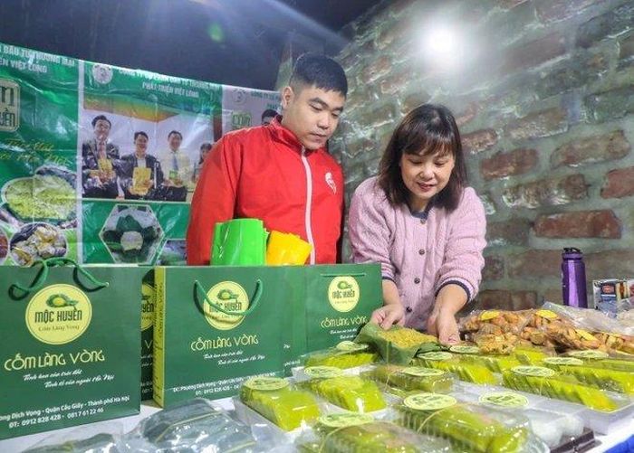 Đặc sản Cốm Mễ Trì sẽ được giới thiệu tại không gian lễ hội. Ảnh: TTXVN