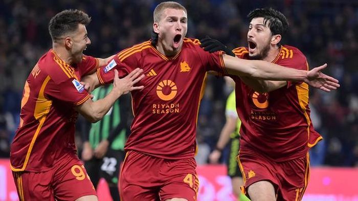 Roma vào top 4 sau chiến thắng ngược trước Sassuolo