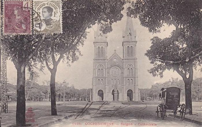 Toàn cảnh Nhà thờ Sài Gòn trên bưu ảnh