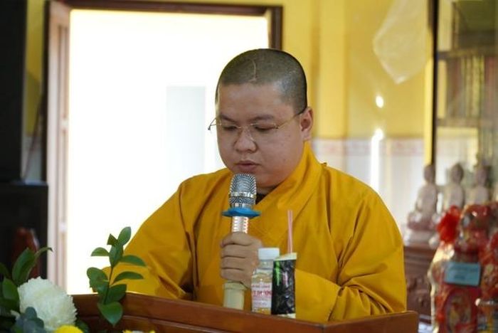 Đại đức Thích Minh Tịnh phát biểu tiếp thu các ý kiến chỉ đạo