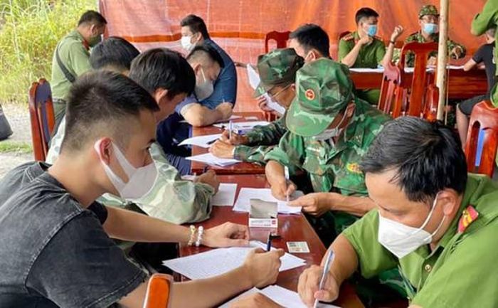 Tiếp nhận người trở về từ "thiên đường việc nhẹ lương cao".