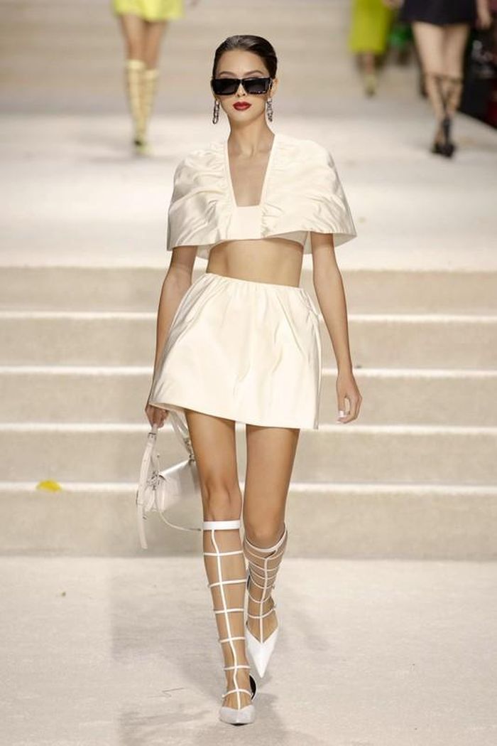 Khoảnh khắc vợ Bùi Tiến Dũng xuất hiện trên sàn catwalk trong một sự kiện thời trang tại TP.HCM mới đây khiến cư dân mạng xuýt xoa.