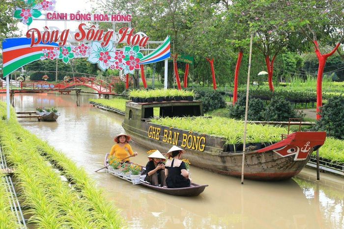 Festival hoa kiểng Sa Đéc “Tình hoa – Tình đất” góp phần xúc tiến thương mại, du lịch và đầu tư, tuyên truyền, quảng bá hình ảnh Đồng Tháp