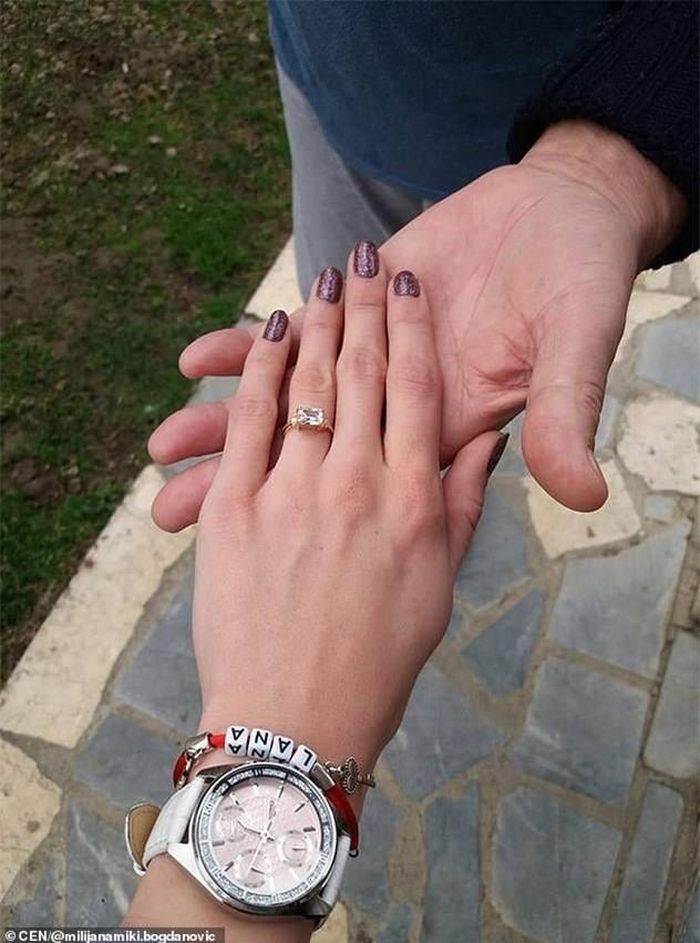 Cô gái 21 tuổi chia sẻ hình ảnh trên trang cá nhân.
