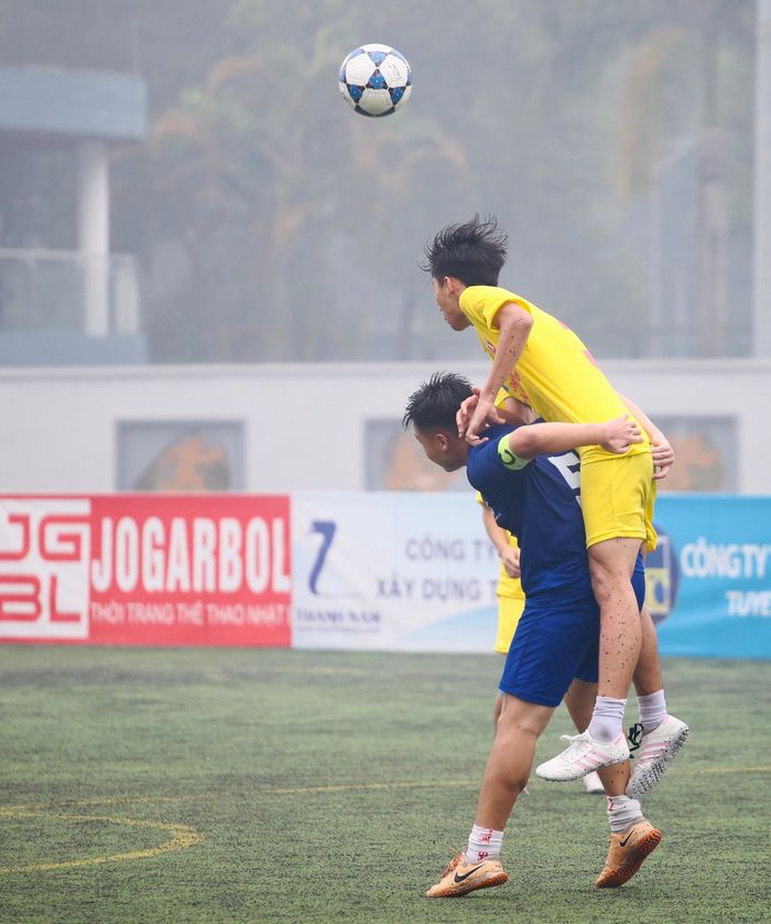 Hai đội chơi cởi mở, quyết tâm cao