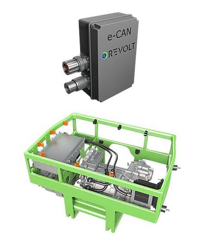 Tuổi thọ pin hiện tại giúp những chiếc ô tô được e-Revolt chuyển đổi có phạm vi di chuyển ước tính từ 250 đến 300 km trong một lần sạc. Tuy nhiên, quá trình phát triển đang diễn ra để cải thiện hiệu suất này.