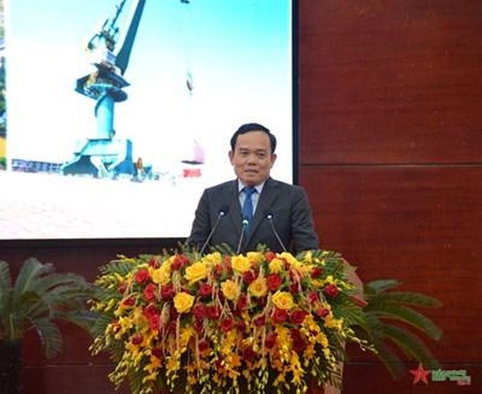  Ủy viên Trung ương Đảng, Phó thủ tướng Chính phủ Trần Lưu Quang dự và chỉ đạo tại Hội nghị công bố quy hoạch tỉnh Hậu Giang thời kỳ 2021- 2030, tầm nhìn đến năm 2050 với chủ đề: "Đổi mới - Đột phá - Quyết tâm - Khát vọng". 