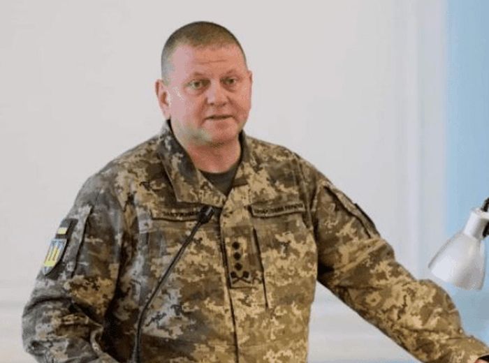 Tổng tư lệnh Lực lượng vũ trang Ukraine Valery Zaluzhny đã bày tỏ quan điểm bi quan trong một cuộc phỏng vấn gần đây với giới truyền thông. Ông chỉ ra một thực tế không thể bỏ qua, đó là công nghệ mới có thể mang lại lợi thế quyết định cho quân đội Ukraine; nếu không Ukraine sẽ không tạo được đột phá mới trong cuộc chiến với Nga.