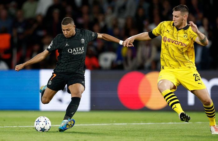 Trận đấu trên sân Signal Iduna Park lần này hứa hẹn sẽ có nhiều bất ngờ. Ảnh: Eurosports