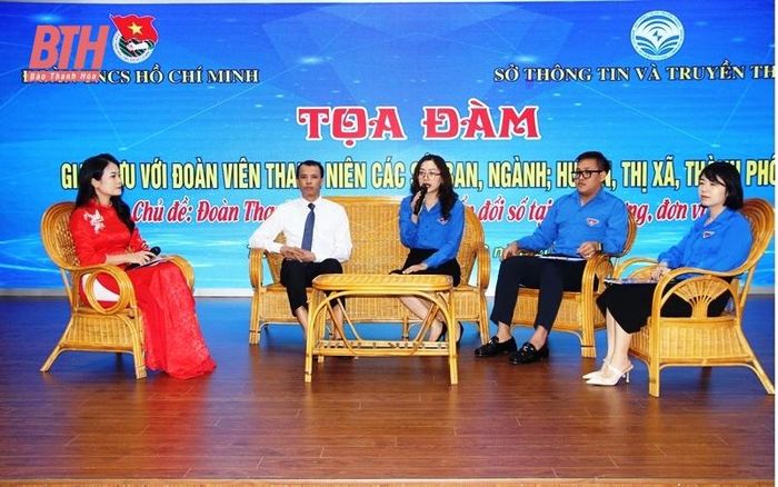 Sở TT&amp;TT phối hợp với Tỉnh đoàn tổ chức Chương trình giao lưu, tọa đàm với chủ đề Đoàn Thanh niên tham gia chuyển đổi số tại địa phương, đơn vị.