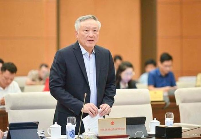 Chánh án TAND Tối cao Nguyễn Hòa Bình giải trình tại phiên họp